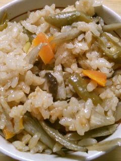 簡単♪ ごぼう いんげんの 炊き込みご飯-レシピのメイン写真