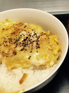 大学生のズボラ飯 チー玉丼-レシピのメイン写真