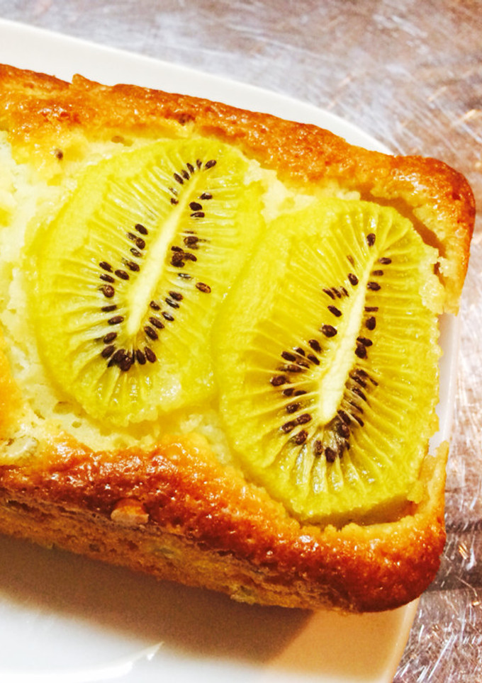 バター無しでもしっとり♡キウイのパウンド-レシピのメイン写真