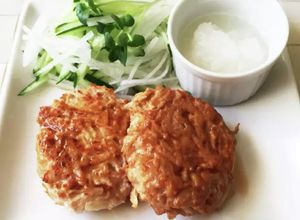 簡単！鶏ひき肉ともやしの照焼きハンバーグ-レシピのメイン写真