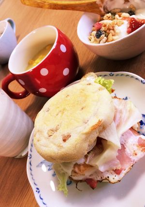 朝食に☆イングリッシュマフィンサンド-レシピのメイン写真