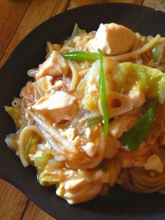 豆腐もやし入り!もつ鍋風とろ〜り焼きそば-レシピのメイン写真