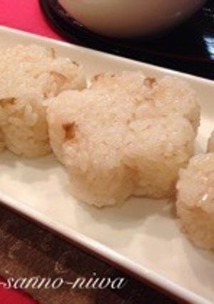 お祝いの席にも♪ 梅の香りのおこわ-レシピのメイン写真