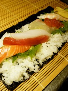 一口ごとにいろんな味が楽しめる恵方巻◎-レシピのメイン写真