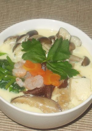 ルクルーゼで作る♪具沢山ヘルシー茶碗蒸し-レシピのメイン写真
