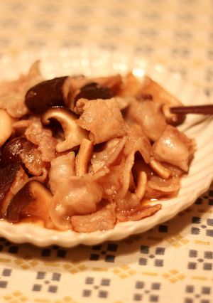 ご飯がすすむ♪椎茸と豚バラの甘辛炒め-レシピのメイン写真