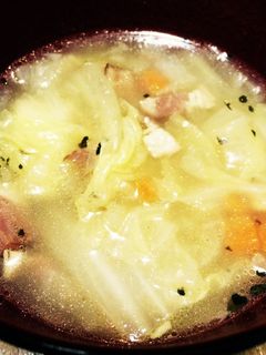 白菜とベーコンのコンソメスープ-レシピのメイン写真