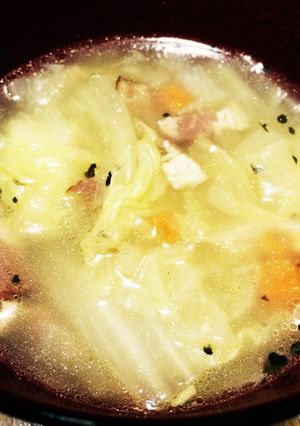 白菜とベーコンのコンソメスープ-レシピのメイン写真