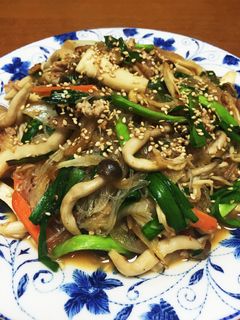 きのこでチャプチェ。焼き肉のたれで-レシピのメイン写真