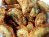 鶏むね肉と豆腐の揚げ餃子