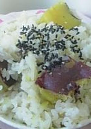 ホクホクゴロゴロ♪旬のサツマイモご飯☆-レシピのメイン写真