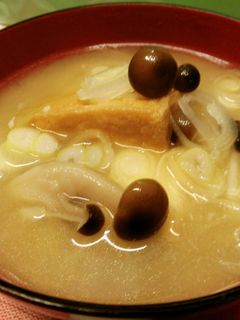 厚揚げとしめじの味噌汁♪-レシピのメイン写真