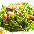 豆苗と豚バラのうま味炒め