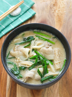絶品♡豚バラとニラのごま味噌豆乳うどん-レシピのメイン写真