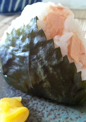 褒められ絶品おむすび-レシピのメイン写真