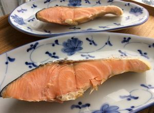 新巻鮭の水煮〜塩抜き速攻簡単美味しい♪-レシピのメイン写真
