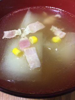 簡単!コーン,冬瓜,ベーコンのスープ-レシピのメイン写真
