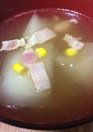 簡単!コーン,冬瓜,ベーコンのスープ-レシピのメイン写真