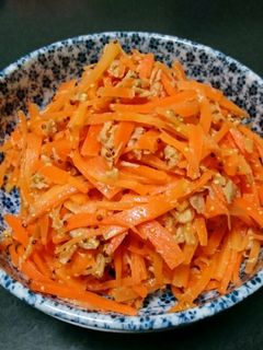 にんじんとツナのサラダ-レシピのメイン写真