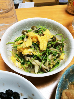 簡単!豆苗と卵の炒め物-レシピのメイン写真