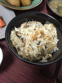 おかわり必須!基本の鶏五目炊き込みごはん-レシピのメイン写真