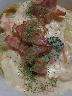 丸ごと白菜をホワイトソースで食べる!-レシピのメイン写真