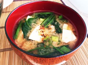 簡単☆豆腐とほうれん草のお味噌汁-レシピのメイン写真