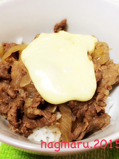 簡単とろーりチーズ牛丼-レシピのメイン写真