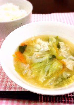 我が家の簡単餃子スープ-レシピのメイン写真