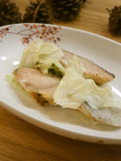 ルクエde速攻メイン完成!鮭のレンジ蒸し-レシピのメイン写真