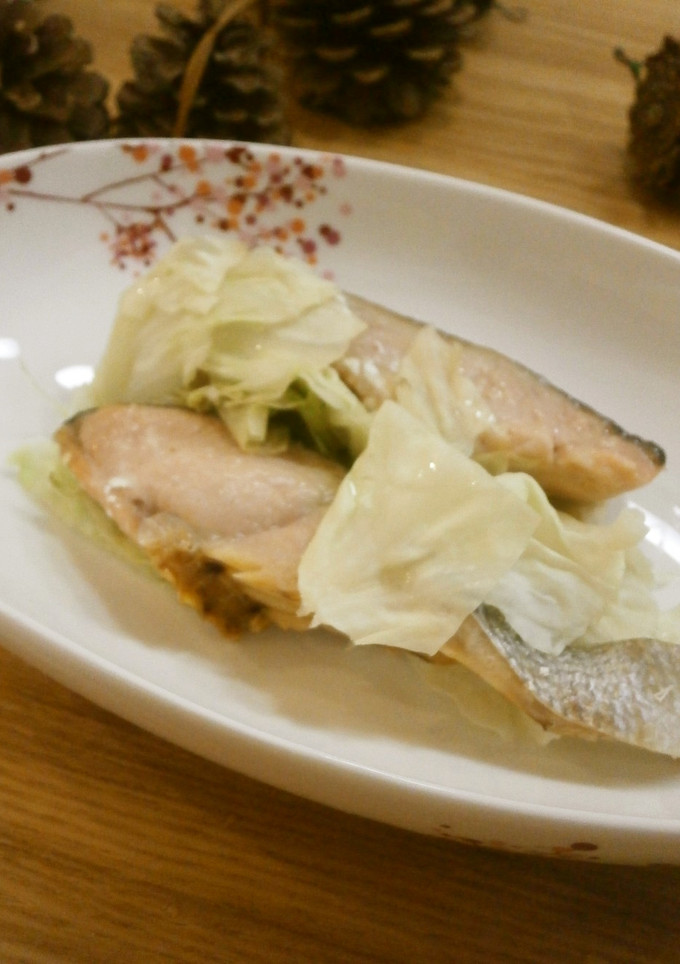 ルクエde速攻メイン完成！鮭のレンジ蒸し-レシピのメイン写真