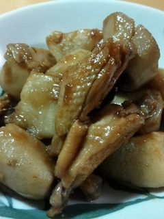 こっくり甘辛醤油味!手羽中と里芋の煮物-レシピのメイン写真
