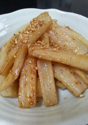 縦切りで食感最高！れんこんのきんぴら-レシピのメイン写真