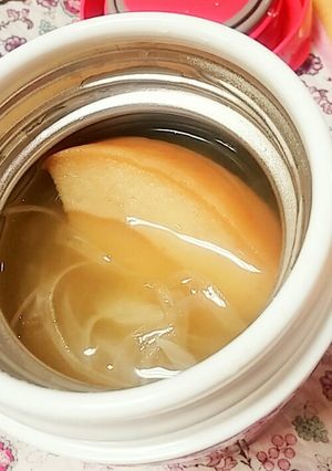 たまねぎと車麩のコンソメすーぷ-レシピのメイン写真