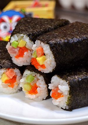 おにぎり型で簡単！海鮮恵方巻き-レシピのメイン写真
