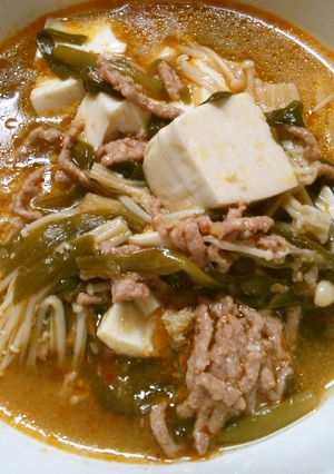 ニラ 豆腐 挽き肉 ピリ辛 味噌煮込み-レシピのメイン写真