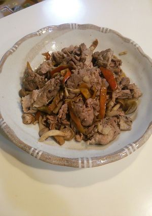 豚肉とキノコのリンゴの皮炒め-レシピのメイン写真