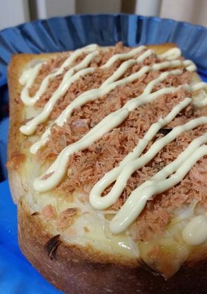 鮭フレークスライスオニオンチーズトースト-レシピのメイン写真
