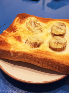 こんがりバナナチーズトースト-レシピのメイン写真