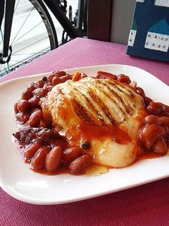 イタリアの焼きチーズを使った豆料理-レシピのメイン写真
