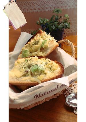 フランスパンで☆アンチョビポテト-レシピのメイン写真