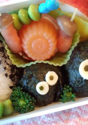 キャラ弁：まっくろくろすけ＆トトロ-レシピのメイン写真