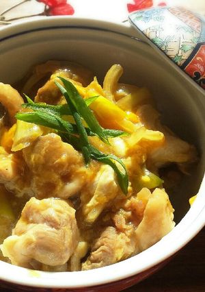 しっかり味で！タレが絡まるフワトロ親子丼-レシピのメイン写真