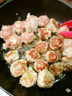 豚肉だんご.:。∩(・ω・)∩゚.:。-レシピのメイン写真