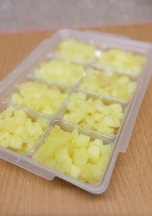 離乳食中期⁑角切りりんご(フリージング)-レシピのメイン写真