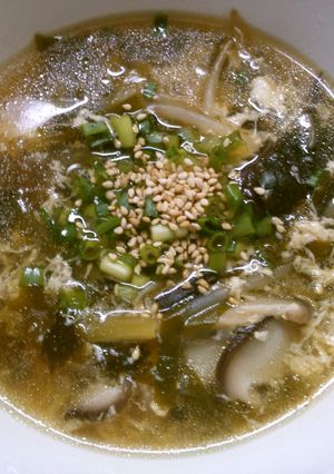 もやし ニラ 卵 ワカメの 中華スープ！-レシピのメイン写真