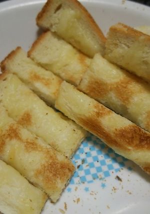 手づかみチーズトースト。朝食やおやつに~-レシピのメイン写真