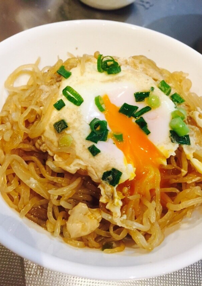 昨夜の余ったすき焼きのタレで簡単糸こん丼-レシピのメイン写真