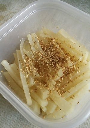 お弁当に！簡単レンジで大根のゴマ風味！-レシピのメイン写真