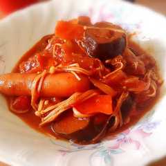 A picture of 豚肉と野菜のトマト煮.